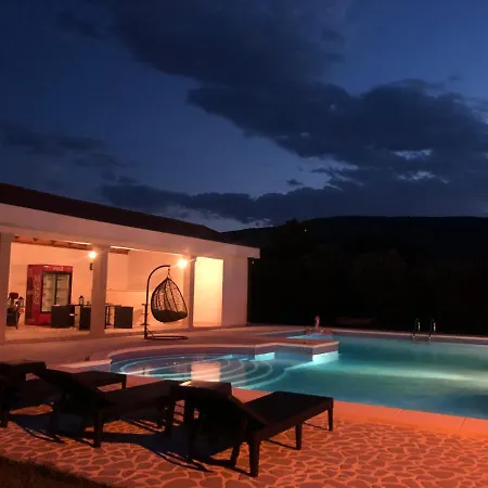 Paraiso Mostar