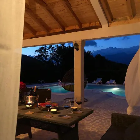 Paraiso Mostar