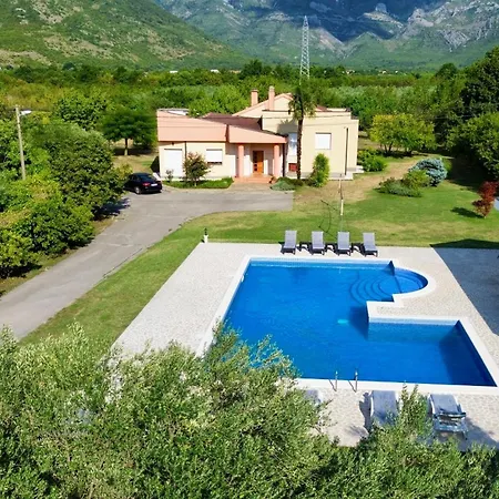 Paraiso Vila *